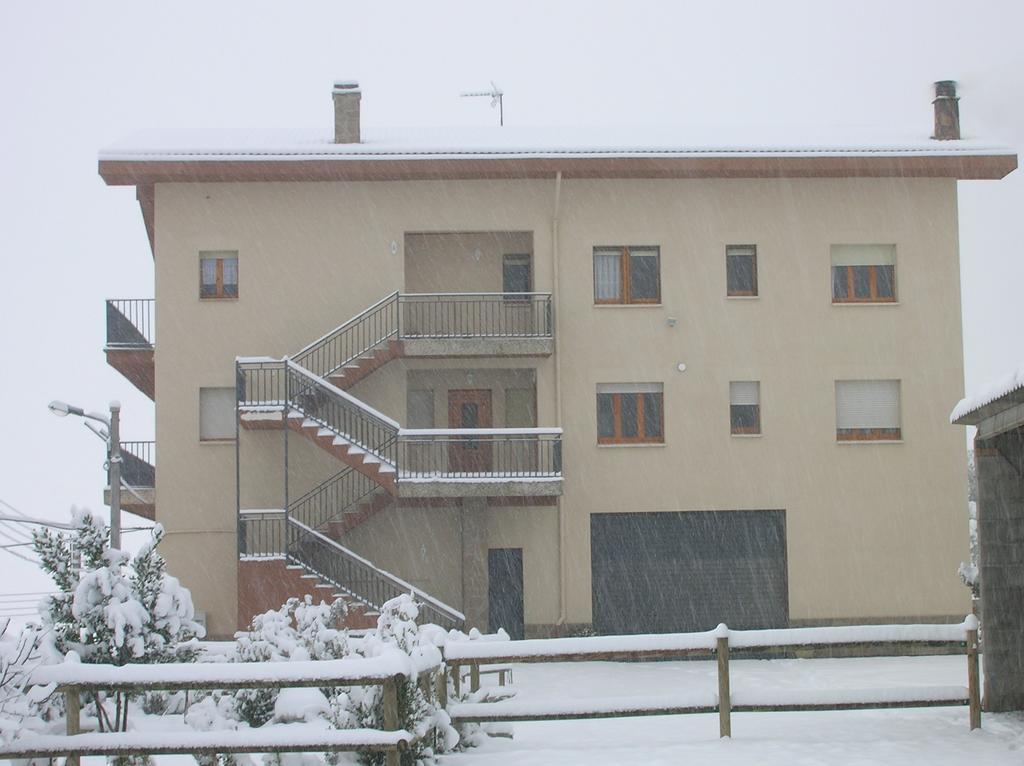 Cal Servero Peramola Kültér fotó